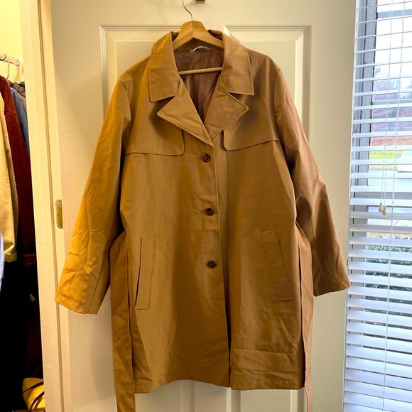 Trench Coat! Wind Resistant and Water Resistant - Picture 1 of 7